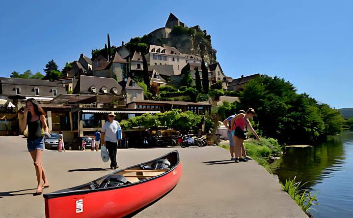 Base de canoë kayak en Dordogne